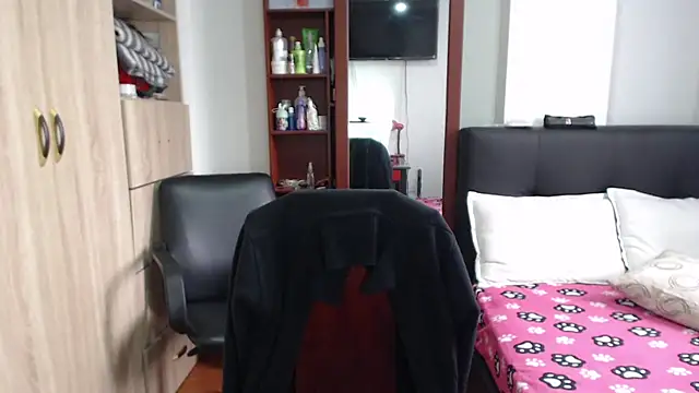 miia-big1boobs  online show from March 5, 6:34 pm