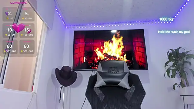 emily palmeer online show from October 24, 11:50 am