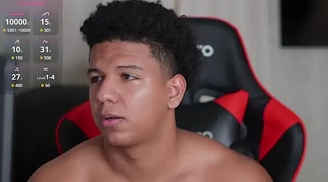 Snapshot of May_Dylan1 chatting on December 20, 8:17 am May Dylan1 online show from December 20, 8:17 am