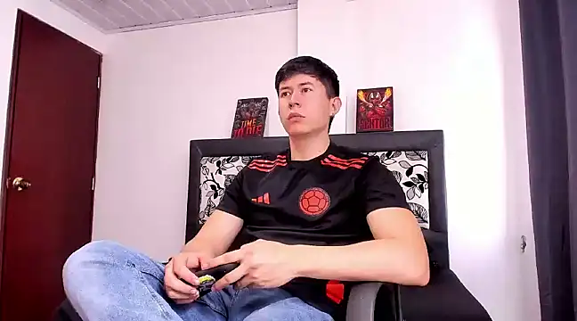 Snapshot of setsuna10 chatting on December 14, 8:40 pm setsuna10 online show from December 14, 8:40 pm