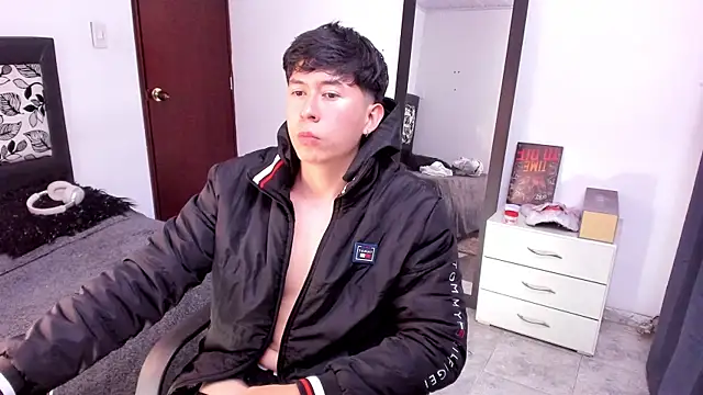 Snapshot of setsuna10 chatting on February 23, 12:30 am setsuna10 online show from February 23, 12:30 am