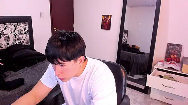 Snapshot of setsuna10 chatting on March 20, 8:40 pm setsuna10 online show from March 20, 8:40 pm