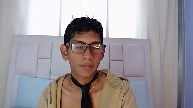 Snapshot of Nick_Collins18 chatting on November 27, 6:10 pm Nick Collins18 online show from November 27, 6:10 pm