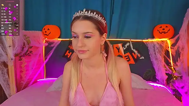 AlinaWalters online show from October 25, 8:47 pm