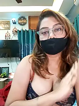 Cute-mona online show from December 20, 8:05 pm