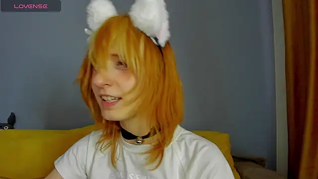 Snapshot of Little_Chips chatting on January 23, 7:54 am Little Chips online show from January 23, 7:54 am