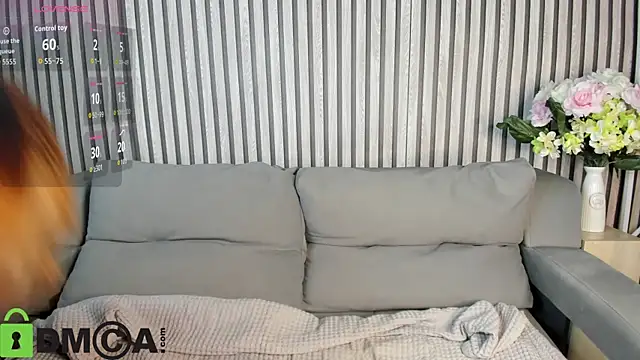 Snapshot of Little_Chips chatting on September 13, 4:07 pm Little Chips online show from September 13, 4:07 pm