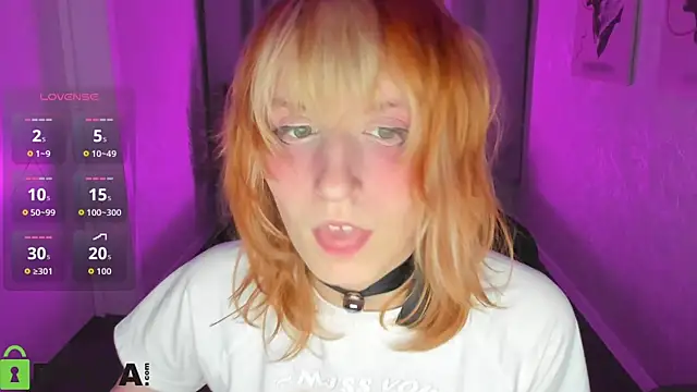 Snapshot of Little_Chips chatting on September 14, 4:06 pm Little Chips online show from September 14, 4:06 pm