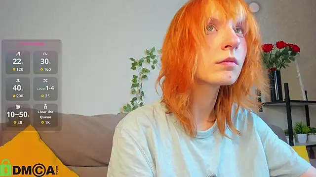 Snapshot of Little_Chips chatting on November 10, 5:23 pm Little Chips online show from November 10, 5:23 pm