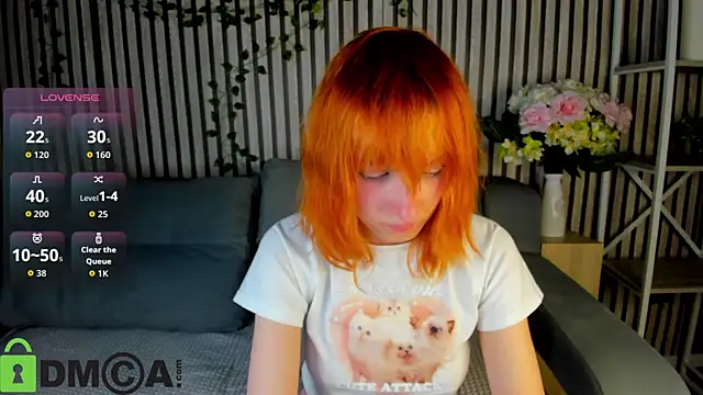 Snapshot of Little_Chips chatting on November 16, 5:18 pm Little Chips online show from November 16, 5:18 pm