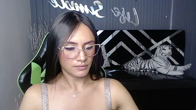 Snapshot of allison_a1 chatting on February 26, 9:42 am allison a1 online show from February 26, 9:42 am