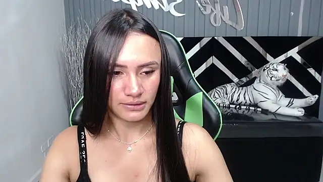 Snapshot of allison_a1 chatting on February 27, 3:47 am allison a1 online show from February 27, 3:47 am