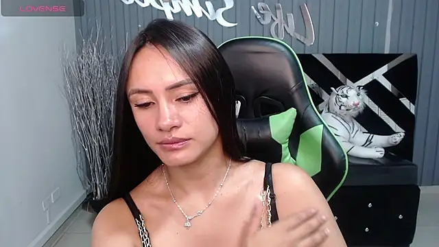 Snapshot of allison_a1 chatting on March 9, 9:46 am allison a1 online show from March 9, 9:46 am