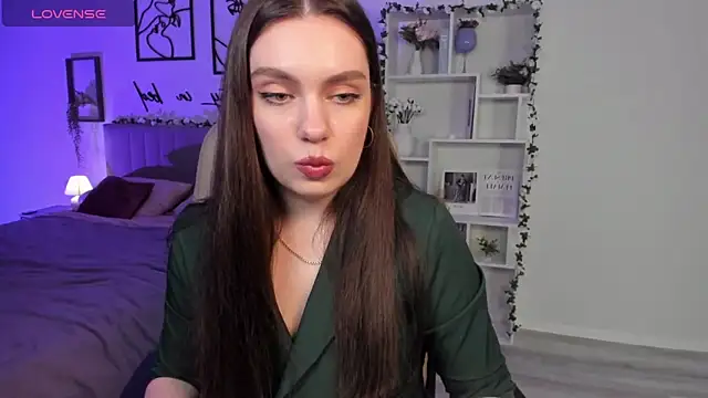 DaniellaLovely online show from March 17, 3:50 pm