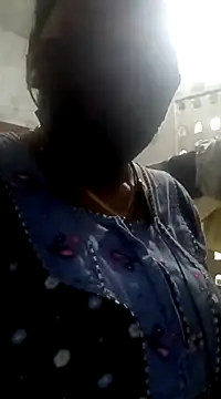 Snapshot of kavinila20 chatting on December 2, 7:58 am kavinila20 online show from December 2, 7:58 am