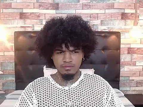 Snapshot of JaicobRuneer chatting on September 27, 12:15 am JaicobRuneer online show from September 27, 12:15 am