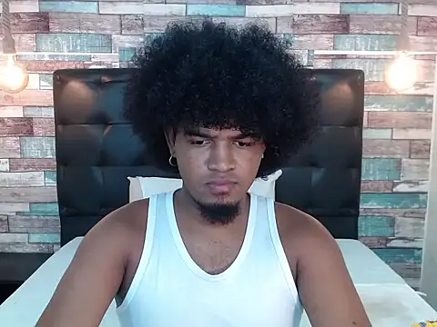 Snapshot of JaicobRuneer chatting on October 13, 2:06 pm JaicobRuneer online show from October 13, 2:06 pm