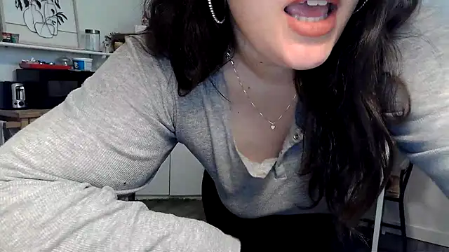 Kittyymaze1 online show from February 4, 1:06 pm