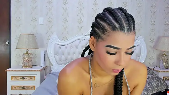 TiaraRosse online show from March 21, 12:06 pm