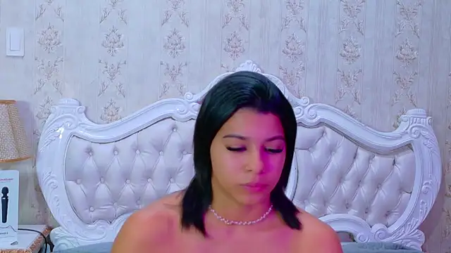 TiaraRosse online show from October 23, 12:37 pm