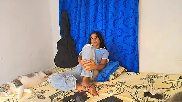 Snapshot of Oh_Tique chatting on November 26, 3:18 am Oh Tique online show from November 26, 3:18 am