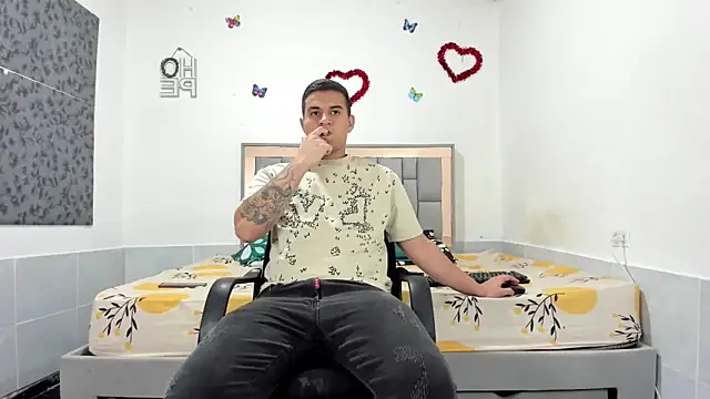 simookeler online show from October 26, 2:39 am