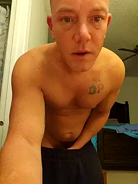 Bigtater1999 online show from January 31, 1:43 am