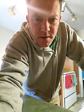 Bigtater1999 online show from March 28, 9:47 pm