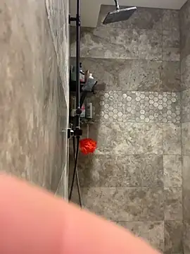 Snapshot of unconnudu21000 chatting on November 29, 5:27 pm unconnudu21000 online show from November 29, 5:27 pm