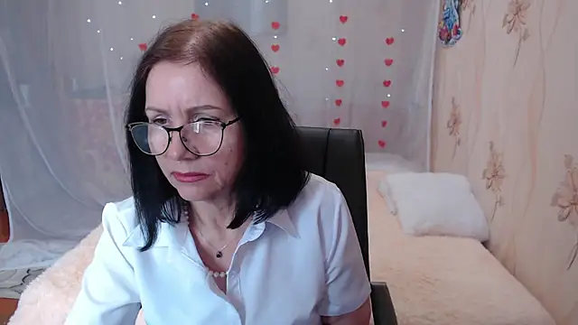 OlgaHottie online show from March 17, 2:19 am