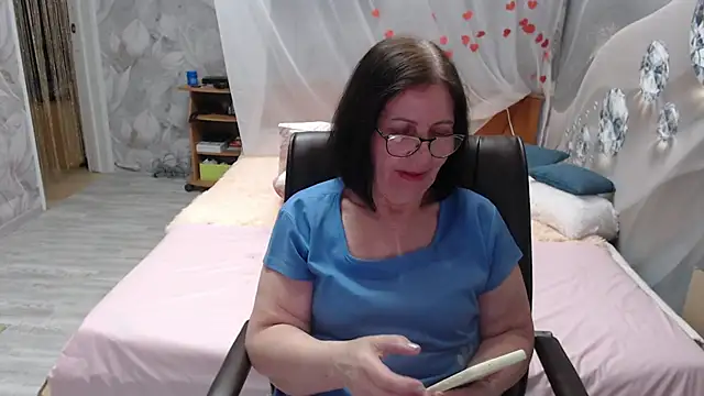 OlgaHottie online show from April 9, 12:43 pm