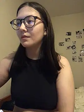 Snapshot of Prudie_Gabriella chatting on December 20, 6:56 pm Prudie Gabriella online show from December 20, 6:56 pm
