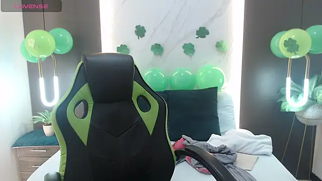 alma fenix online show from March 17, 12:14 pm