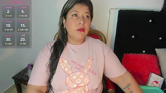 Snapshot of AmeliaThompsonTaboo chatting on October 2, 1:18 pm AmeliaThompsonTaboo online show from October 2, 1:18 pm