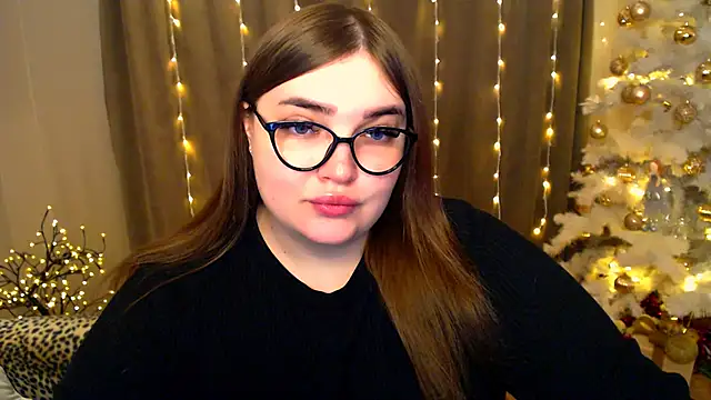 Snapshot of Emaaa_ua chatting on December 2, 8:19 am Emaaa ua online show from December 2, 8:19 am