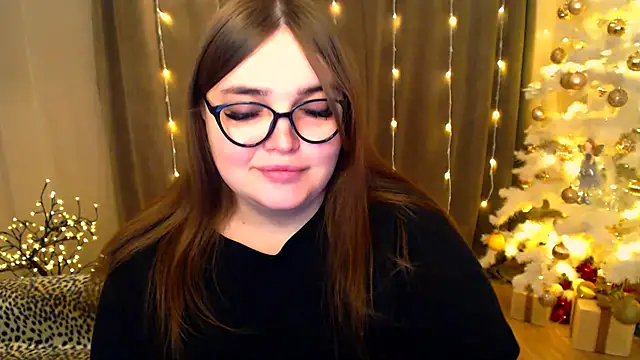 Snapshot of Emaaa_ua chatting on December 3, 1:10 pm Emaaa ua online show from December 3, 1:10 pm