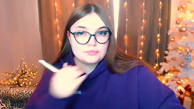 Snapshot of Emaaa_ua chatting on December 13, 9:46 am Emaaa ua online show from December 13, 9:46 am