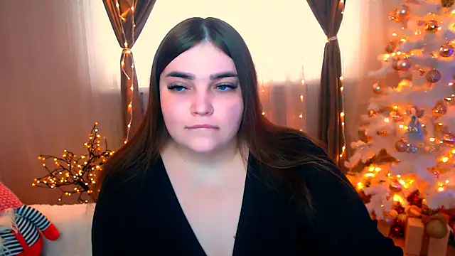 Snapshot of Emaaa_ua chatting on December 18, 8:53 am Emaaa ua online show from December 18, 8:53 am