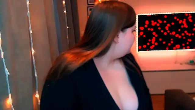 Snapshot of Emaaa_ua chatting on December 19, 4:35 pm Emaaa ua online show from December 19, 4:35 pm