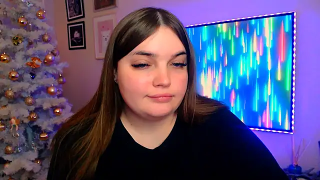 Snapshot of Emaaa_ua chatting on December 24, 7:00 pm Emaaa ua online show from December 24, 7:00 pm