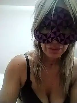 porcedda38 online show from December 13, 1:01 pm