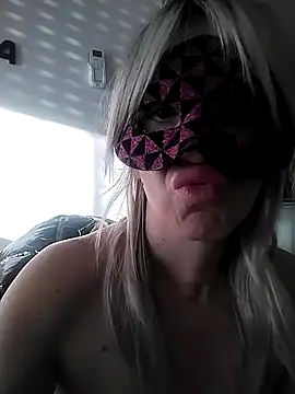 porcedda38 online show from December 27, 7:51 am