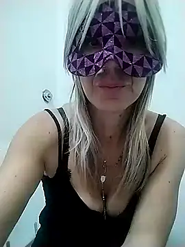 porcedda38 online show from January 15, 12:58 pm