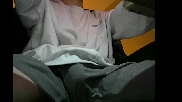 Ray175oo online show from February 3, 4:20 pm