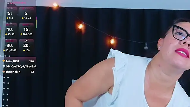 Snapshot of hotlatinateacher chatting on November 18, 7:24 am hotlatinateacher online show from November 18, 7:24 am