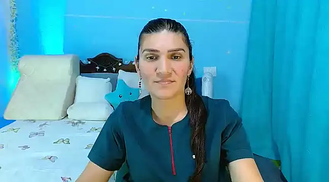 Snapshot of venus_swet_ chatting on February 6, 1:05 am venus swet online show from February 6, 1:05 am