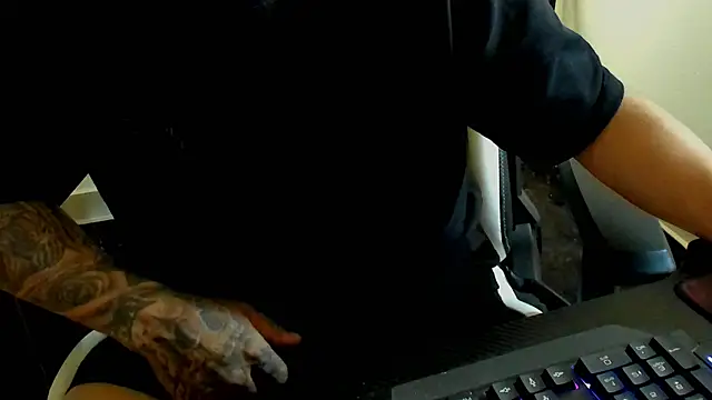 Snapshot of stebankechima chatting on October 5, 1:20 pm stebankechima online show from October 5, 1:20 pm