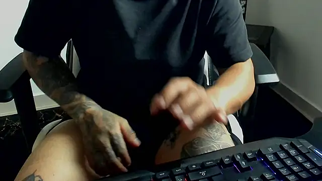 Snapshot of stebankechima chatting on October 10, 2:38 pm stebankechima online show from October 10, 2:38 pm