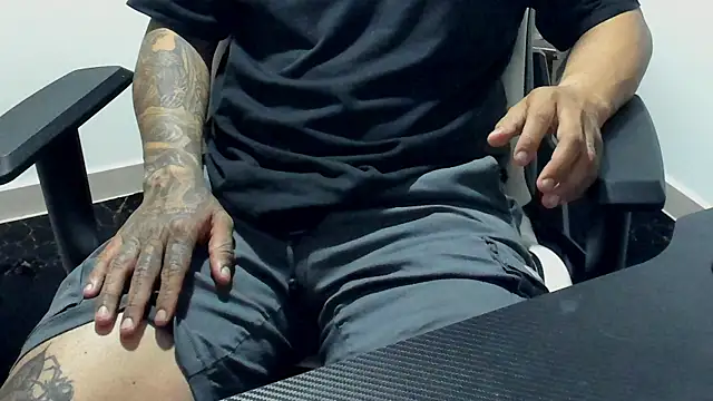 Snapshot of stebankechima chatting on October 16, 12:44 am stebankechima online show from October 16, 12:44 am