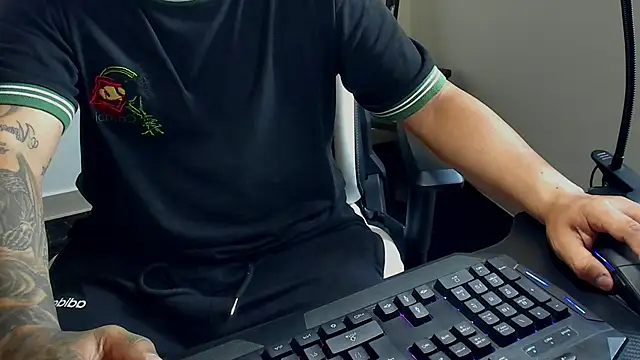 Snapshot of stebankechima chatting on October 19, 5:35 pm stebankechima online show from October 19, 5:35 pm